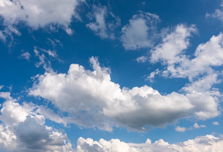 Neue Wolken am Himmel der Samt- und Seidenrunde
