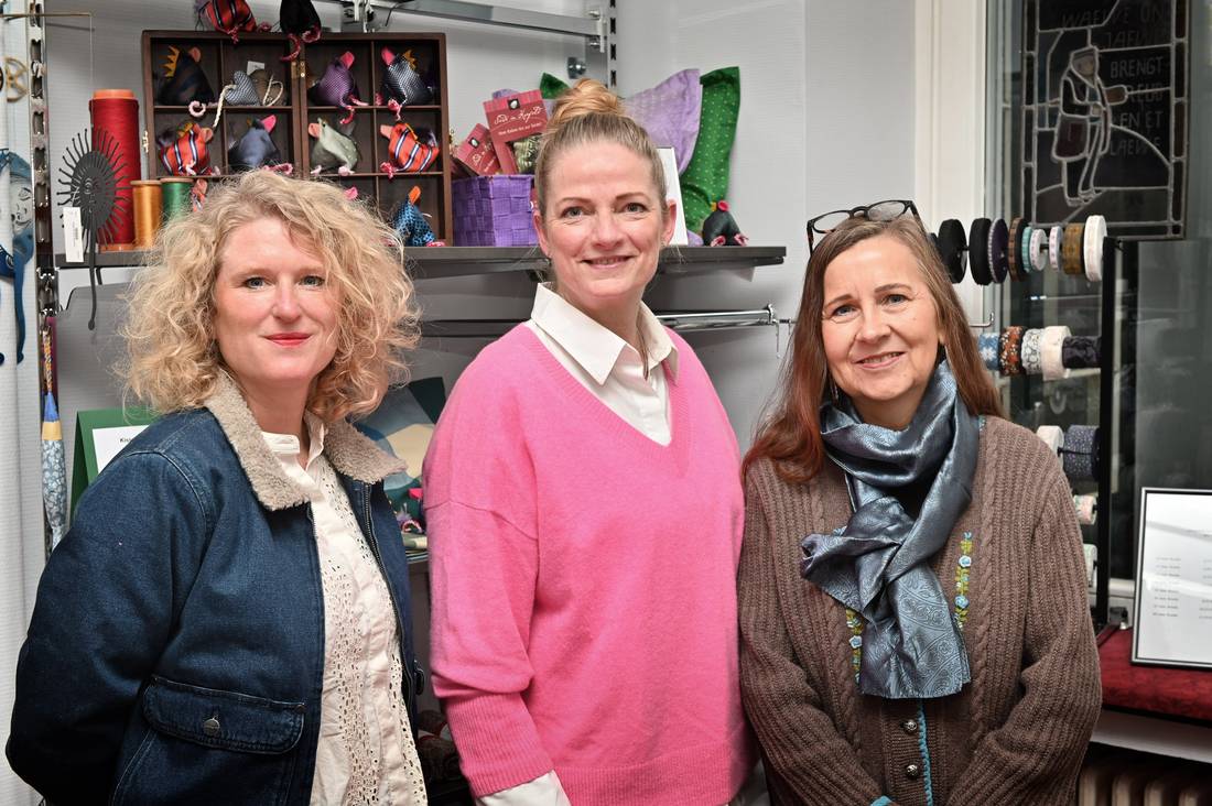 „Krefelder Seidenstraße“: Ein Kunstprojekt vereint Menschen und ihre Geschichten