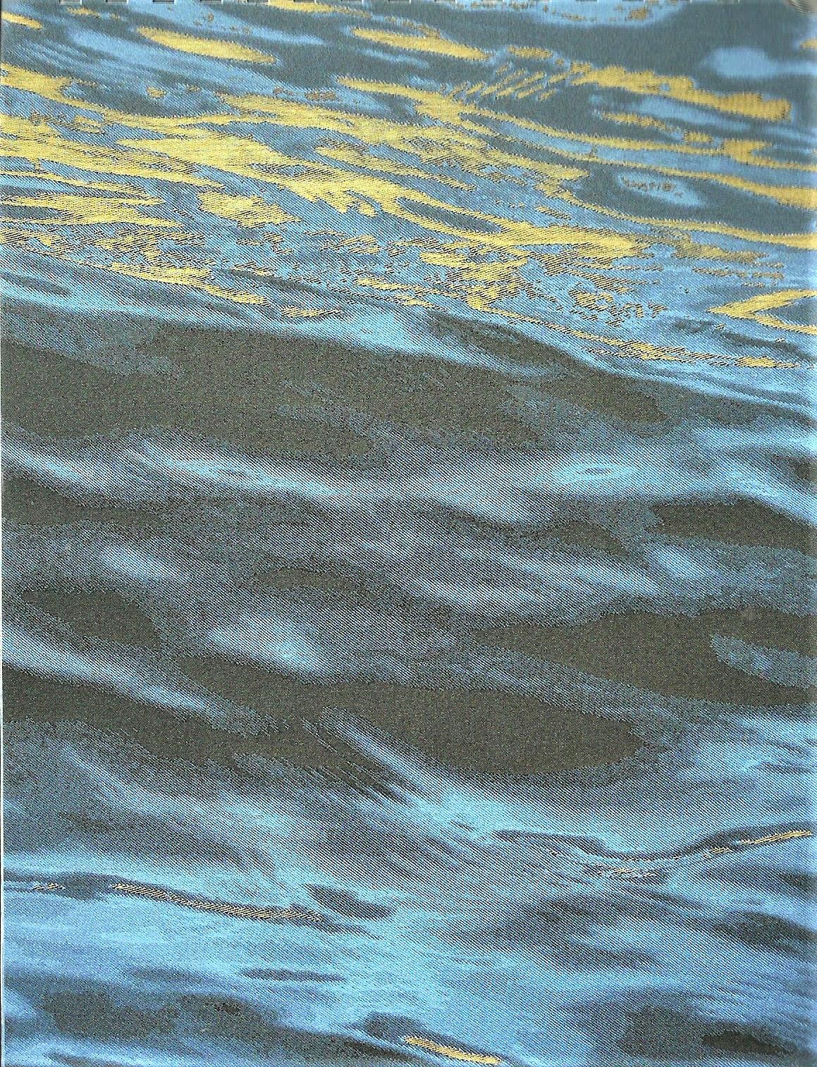 Vor den Werken von Sonja Weber stehend lösen sich die Bilder in eine gewebte Struktur auf, die in den Meereswogen und Wolken auszumachen sind. Repros (3): HdS